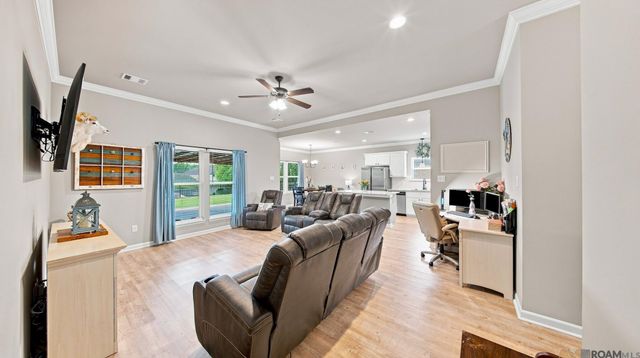 4755 E Sunset Loop, Addis, LA 70710