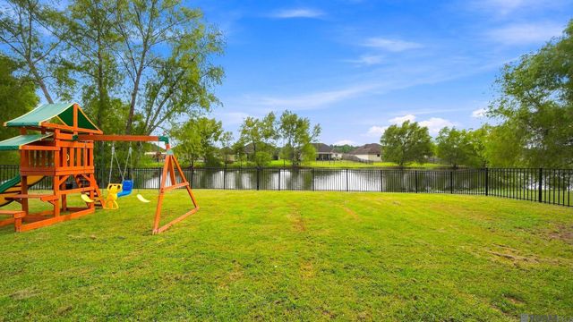 4755 E Sunset Loop, Addis, LA 70710