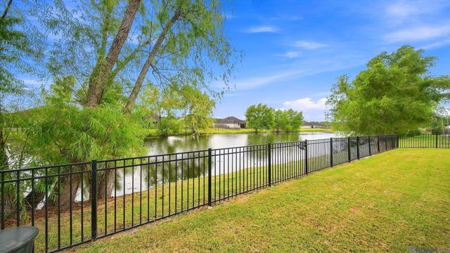 4755 E Sunset Loop, Addis, LA 70710