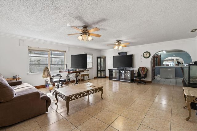 5221 CHENAULT AVENUE, Orlando, FL 32839