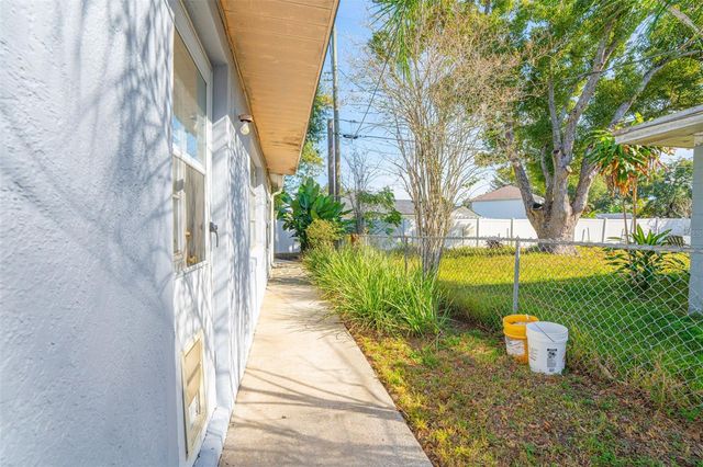 5221 CHENAULT AVENUE, Orlando, FL 32839