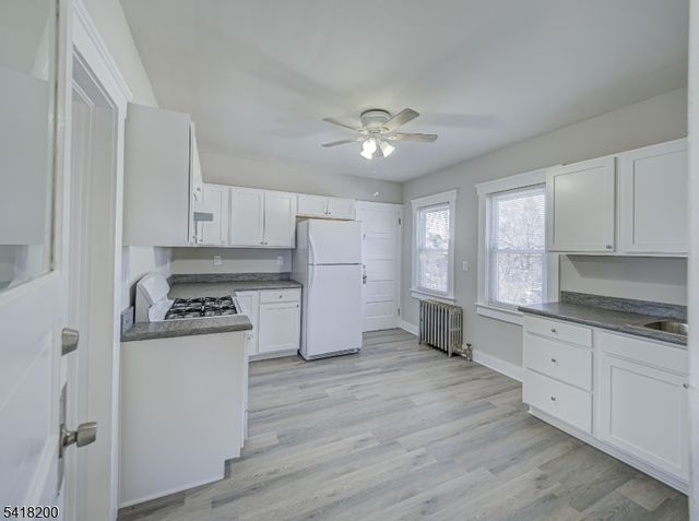 1320 Knopf St, Manville Boro, NJ 08835