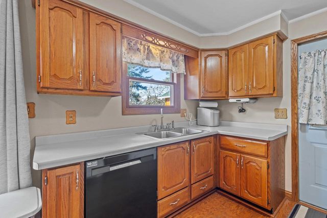 2910 31ST STREET SOUTH, Wisconsin Rapids, WI 54494