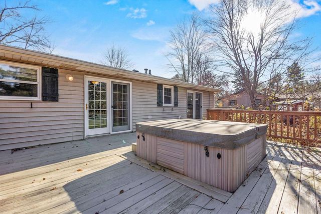 2910 31ST STREET SOUTH, Wisconsin Rapids, WI 54494