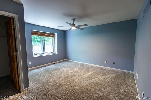 2855 Cranbrook Ridge Court, Rochester Hills, MI 48306