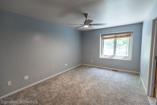 2855 Cranbrook Ridge Court, Rochester Hills, MI 48306