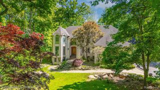 2855 Cranbrook Ridge Court, Rochester Hills, MI 48306