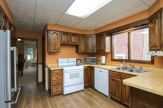 211 Horace Avenue E, Dassel, MN 55325