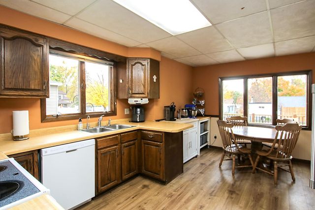 211 Horace Avenue E, Dassel, MN 55325