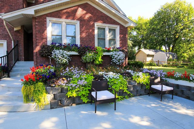 211 Horace Avenue E, Dassel, MN 55325