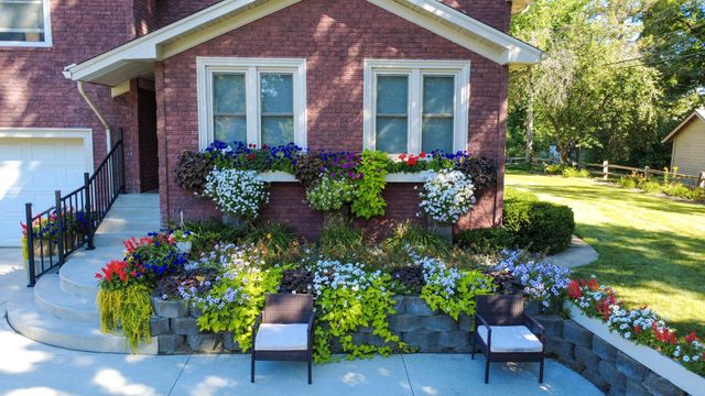 211 Horace Avenue E, Dassel, MN 55325