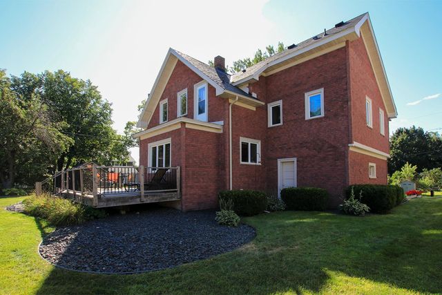 211 Horace Avenue E, Dassel, MN 55325