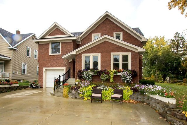 211 Horace Avenue E, Dassel, MN 55325