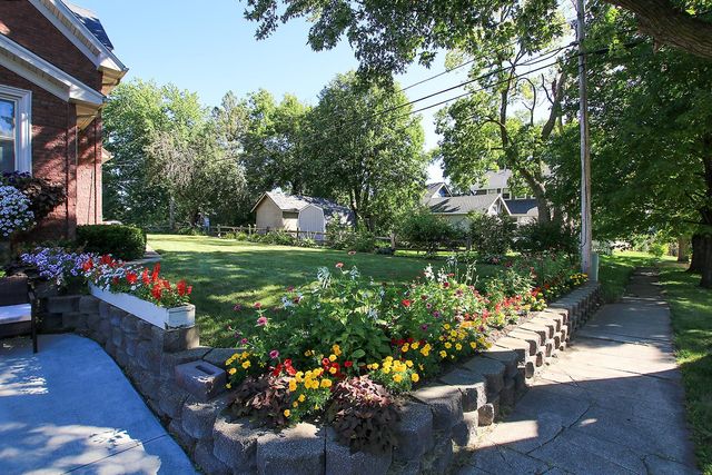 211 Horace Avenue E, Dassel, MN 55325