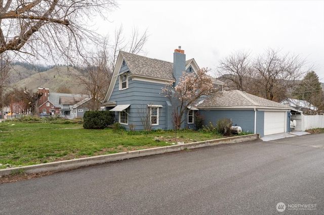 225 S Division Street, Cashmere, WA 98815