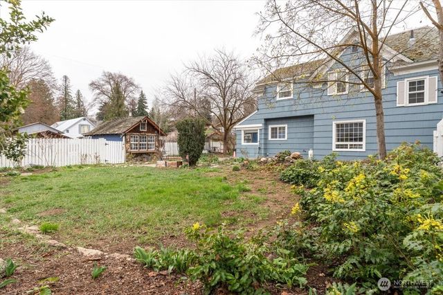 225 S Division Street, Cashmere, WA 98815