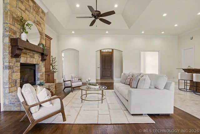 17743 E Red Hawk Road, Owasso, OK 74055