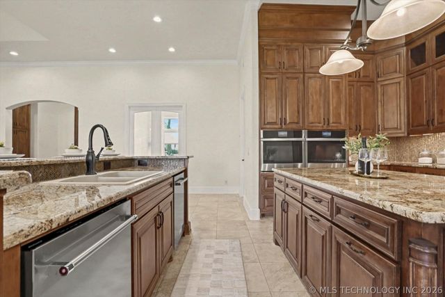17743 E Red Hawk Road, Owasso, OK 74055