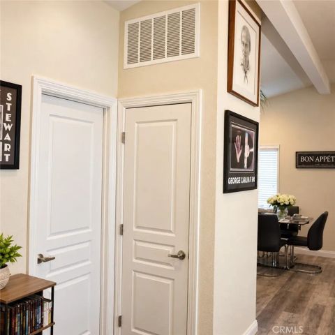 327 W Wilson 23, Costa Mesa, CA 92627