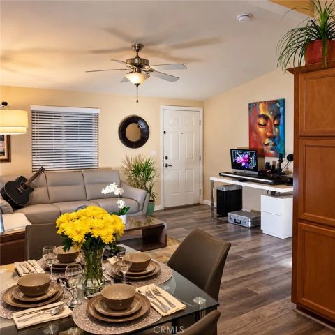 327 W Wilson 23, Costa Mesa, CA 92627