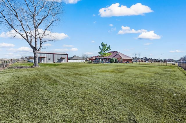 2825 Aston Meadows Drive, Haslet, TX 76052