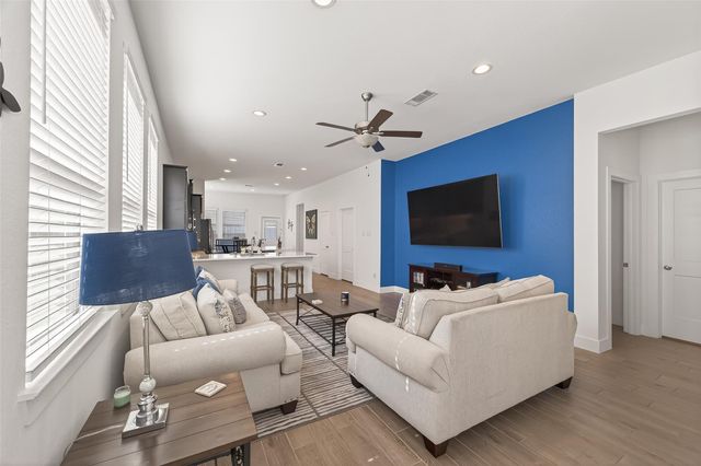 7911 Coco Verde Drive, Cypress, TX 77433