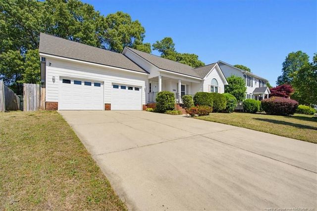 2926 Coachway Drive, Fayetteville, NC 28306