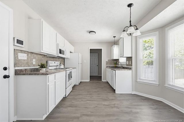 2926 Coachway Drive, Fayetteville, NC 28306