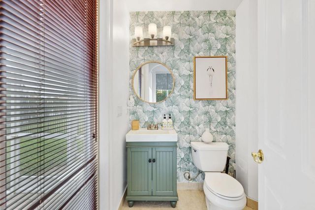 19219 N Creekshore Court, Boca Raton, FL 33498