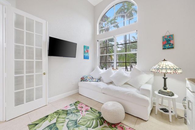 19219 N Creekshore Court, Boca Raton, FL 33498