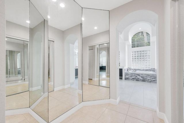 19219 N Creekshore Court, Boca Raton, FL 33498