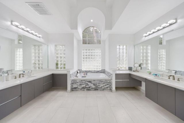 19219 N Creekshore Court, Boca Raton, FL 33498