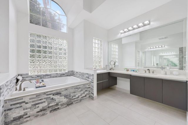 19219 N Creekshore Court, Boca Raton, FL 33498