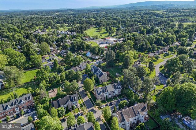 401 YORKSHIRE RIDGE CT, Purcellville, VA 20132