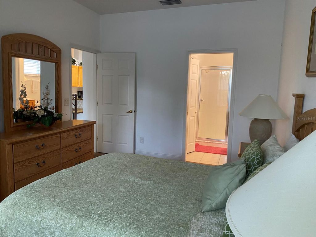 Image 23 of property listing at 107 AMACA LANE, Davenport, FL 33897