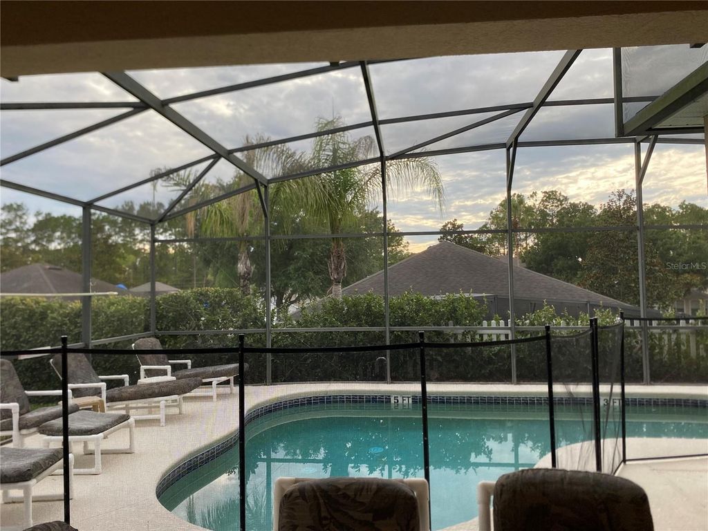 Image 34 of property listing at 107 AMACA LANE, Davenport, FL 33897