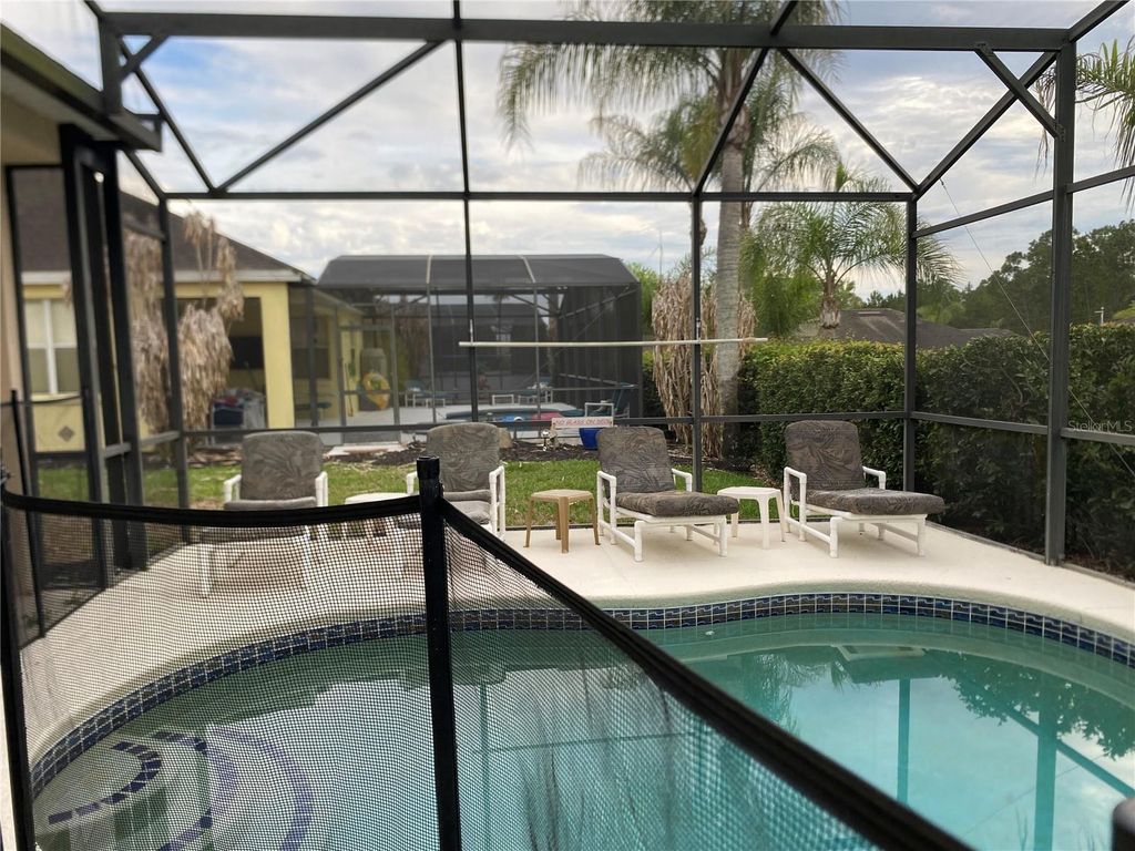 Image 36 of property listing at 107 AMACA LANE, Davenport, FL 33897