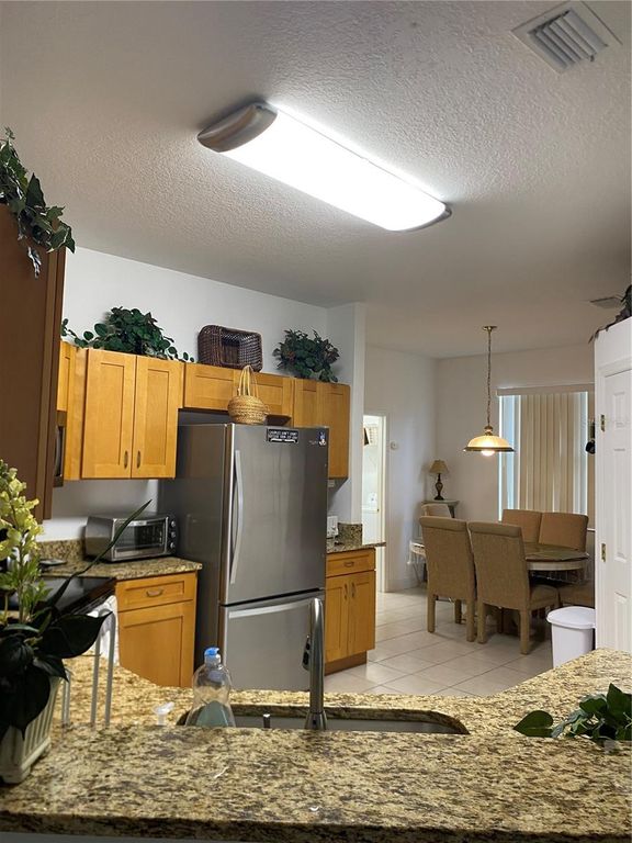 Image 10 of property listing at 107 AMACA LANE, Davenport, FL 33897