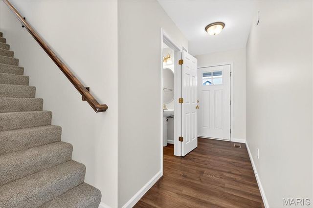 523 Summer Glen Lane, St Charles, MO 63301