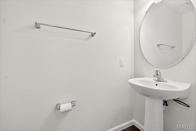 523 Summer Glen Lane, St Charles, MO 63301