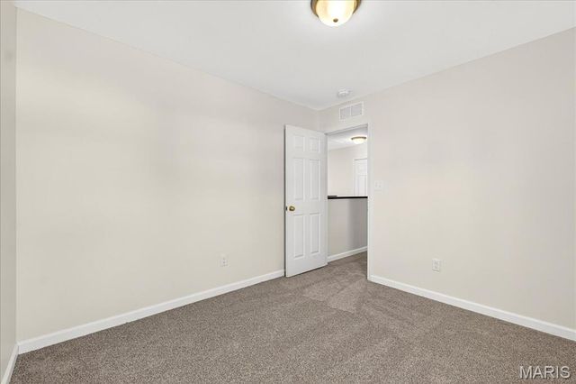 523 Summer Glen Lane, St Charles, MO 63301