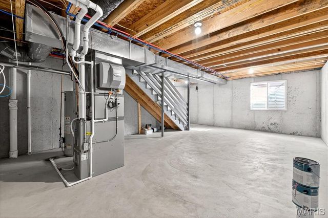 523 Summer Glen Lane, St Charles, MO 63301