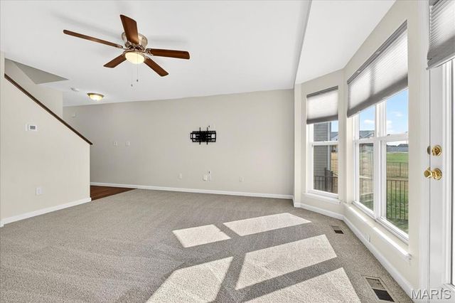 523 Summer Glen Lane, St Charles, MO 63301