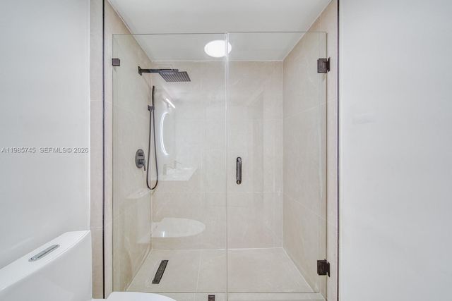 2301 Collins Ave 311, Miami Beach, FL 33139