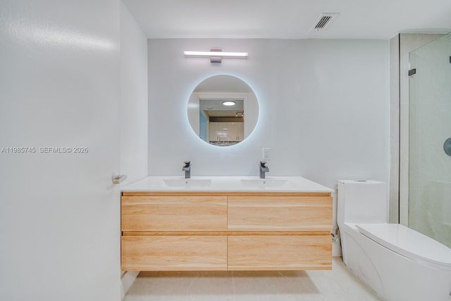 2301 Collins Ave 311, Miami Beach, FL 33139