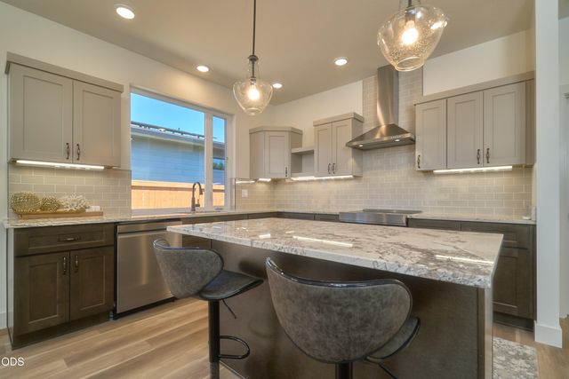 1221 Kirk, Ashland, OR 97520