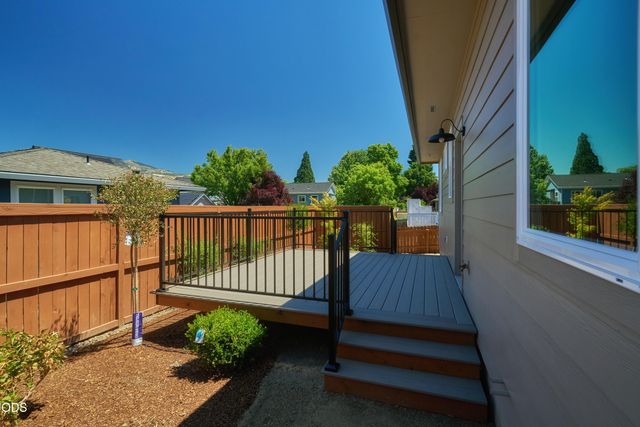1221 Kirk, Ashland, OR 97520