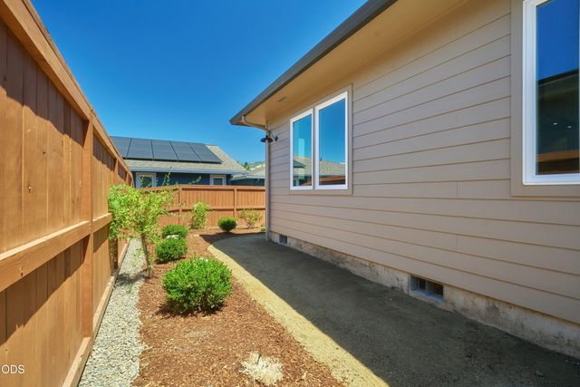 1221 Kirk, Ashland, OR 97520