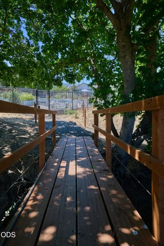 1221 Kirk, Ashland, OR 97520