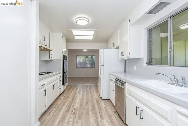 1718 Pepperwood Ct, Concord, CA 94521
